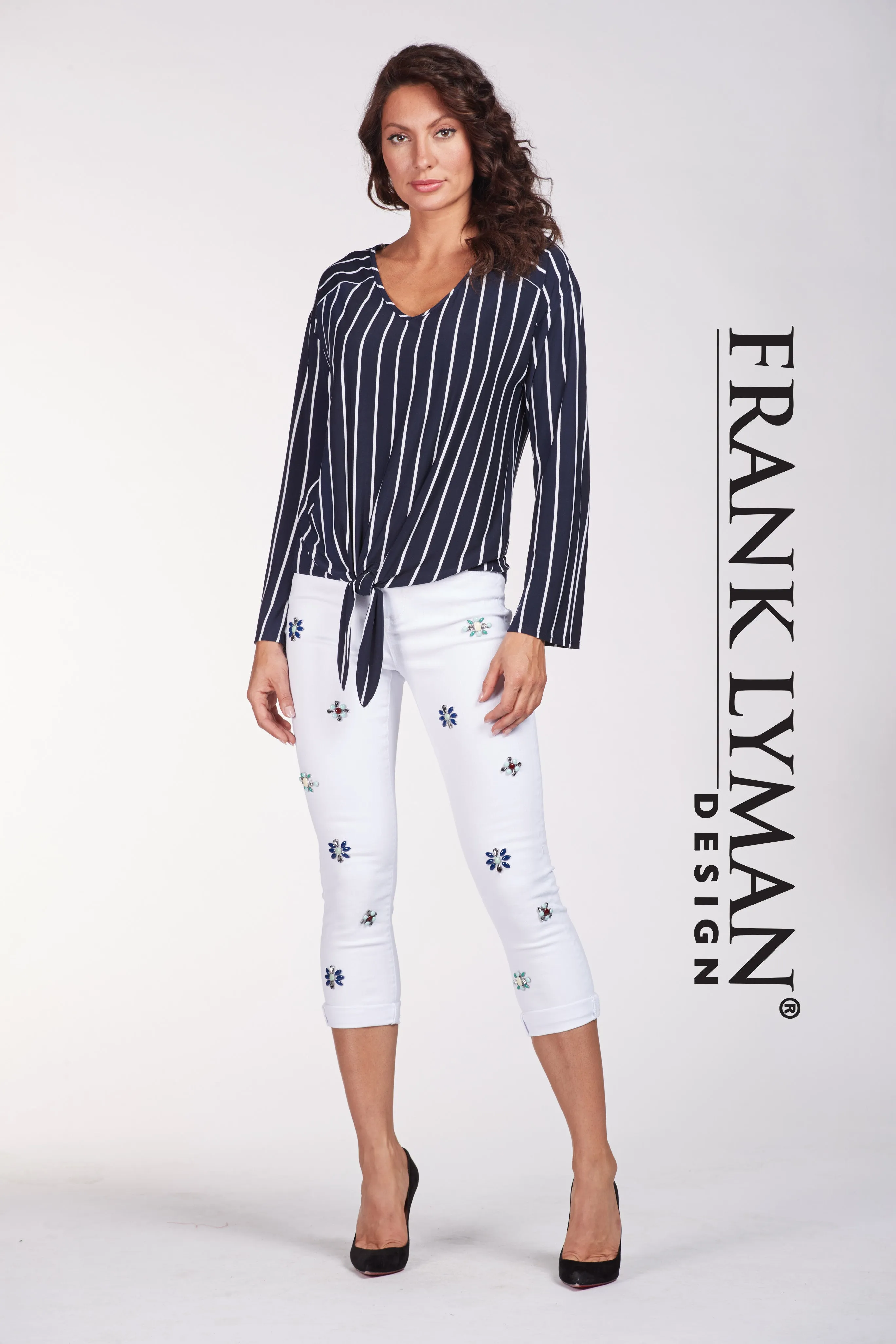 186104U (White jeans only)  50% Off