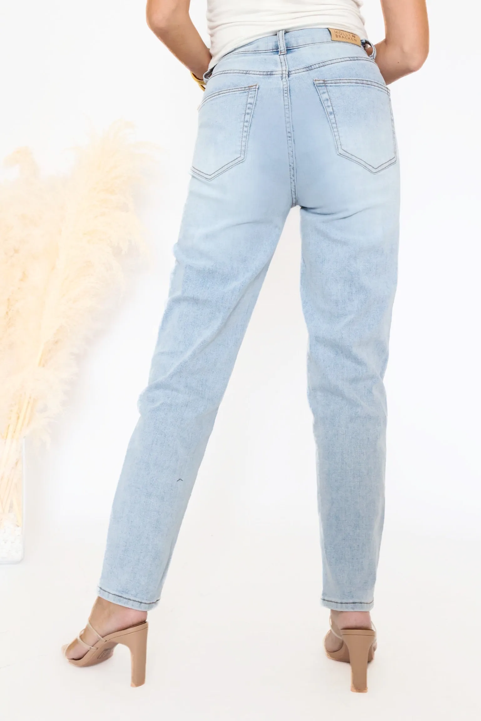 Corin Girlfriend Jeans- Light