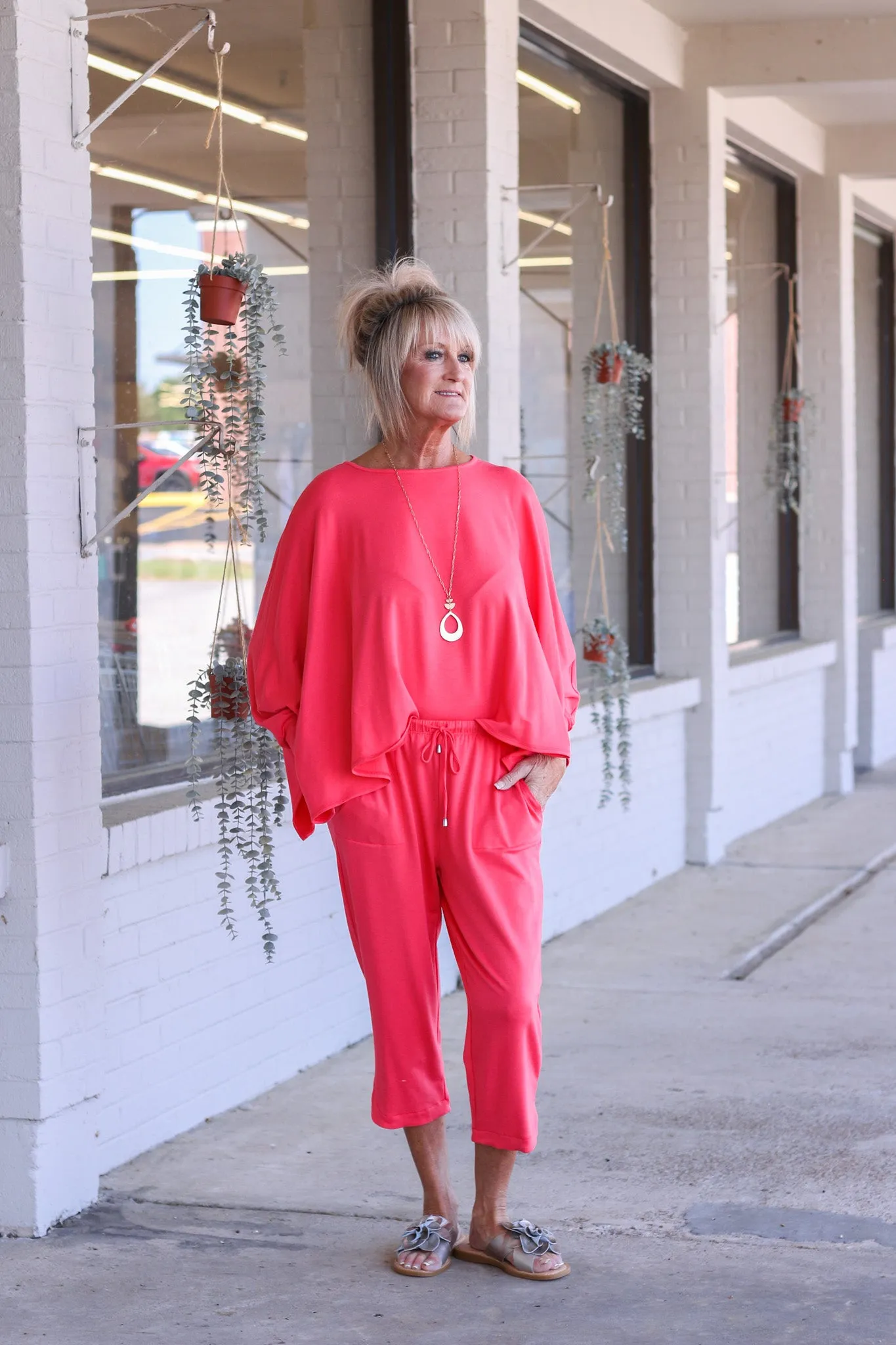 Feel It Our Coral Dress Pant