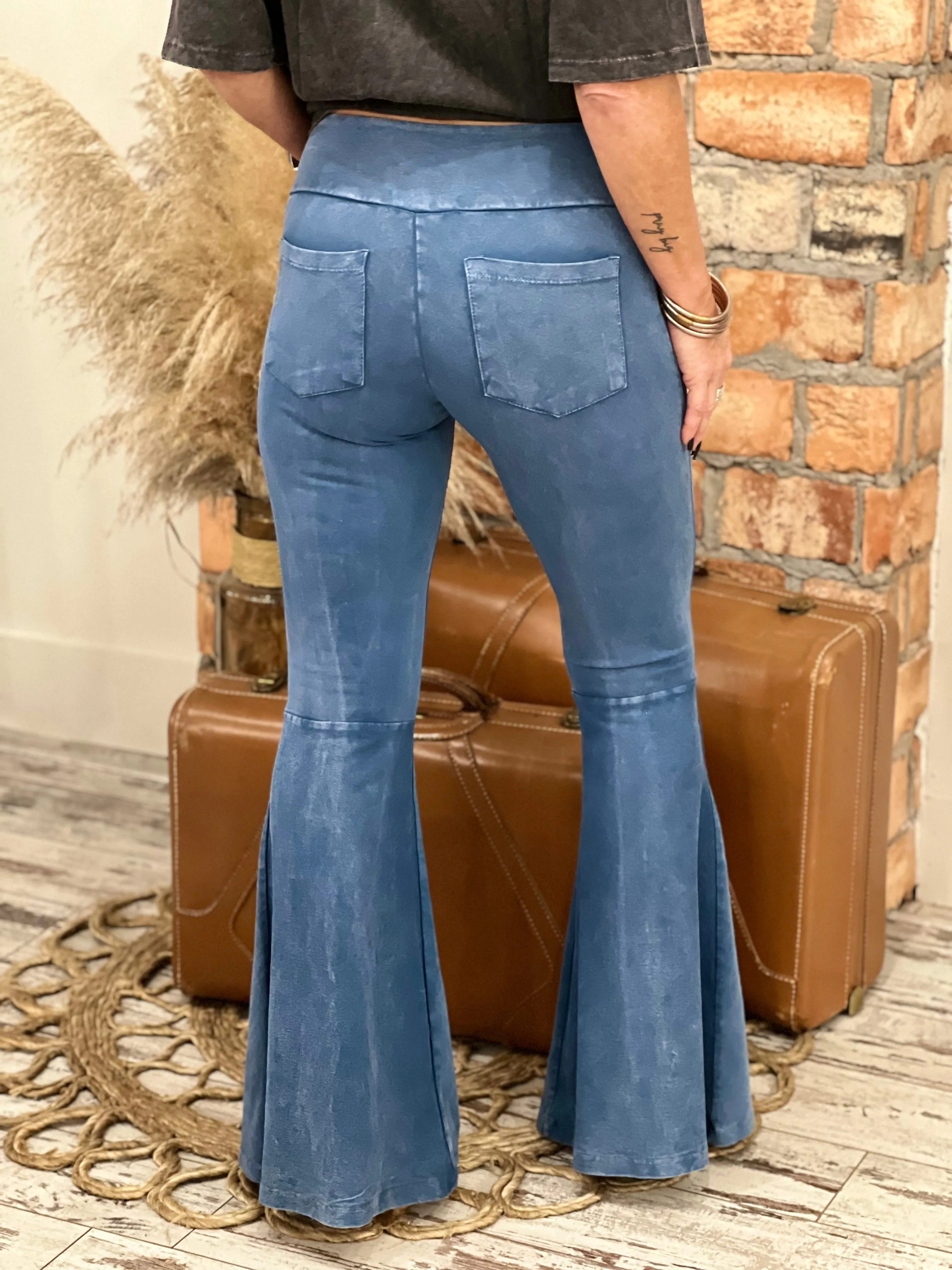 Washed Bell Bottom Flare Pants with Pockets in Light Blue