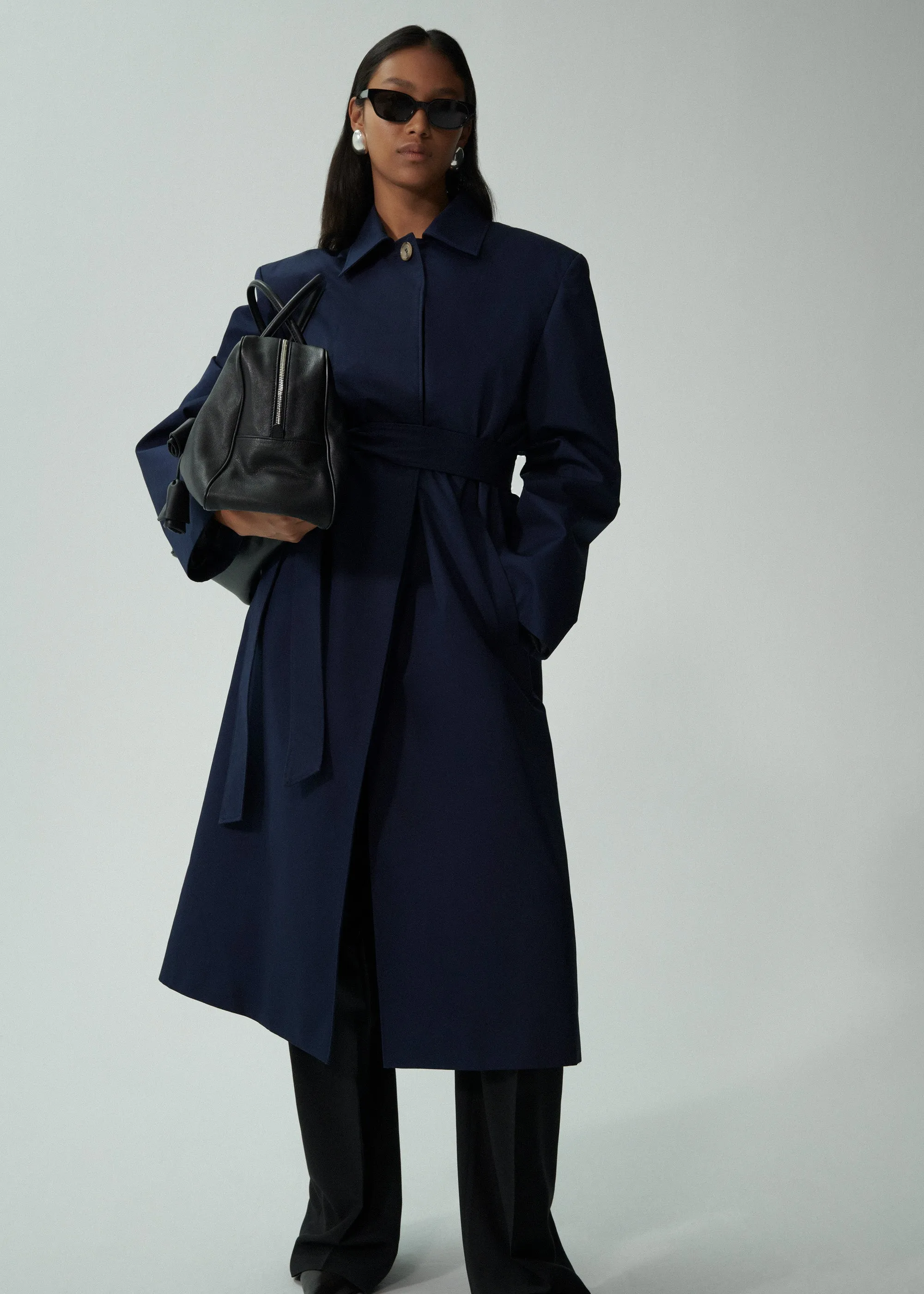 Wrap cotton coat in navy