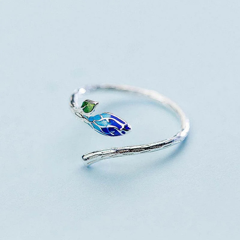 Young Bud Elegant Ring